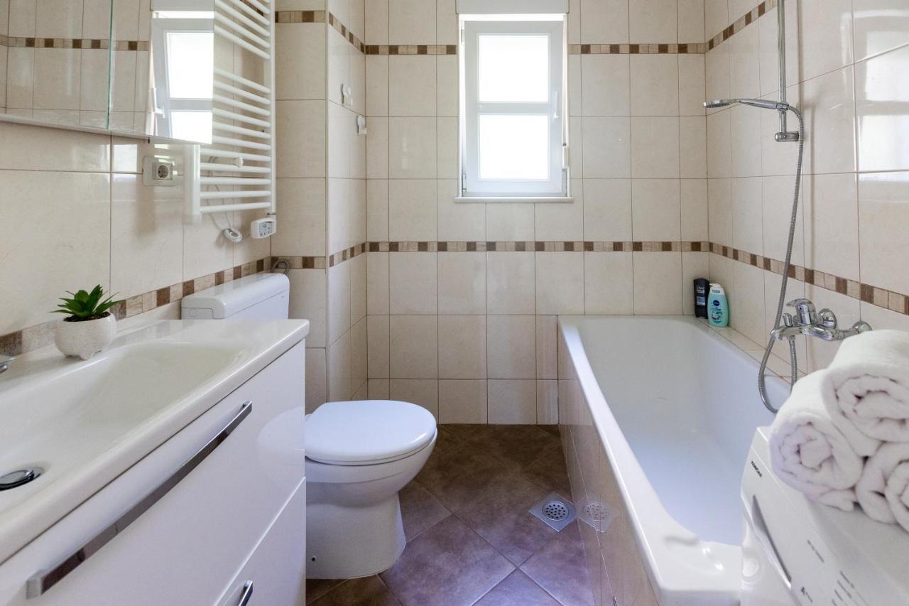 Sunspot Apartment - Beautiful View With Big Garden, Free Parking, Central Dubrovnik Eksteriør bilde