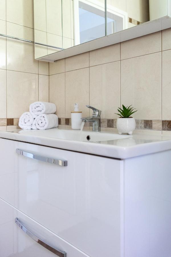 Sunspot Apartment - Beautiful View With Big Garden, Free Parking, Central Dubrovnik Eksteriør bilde